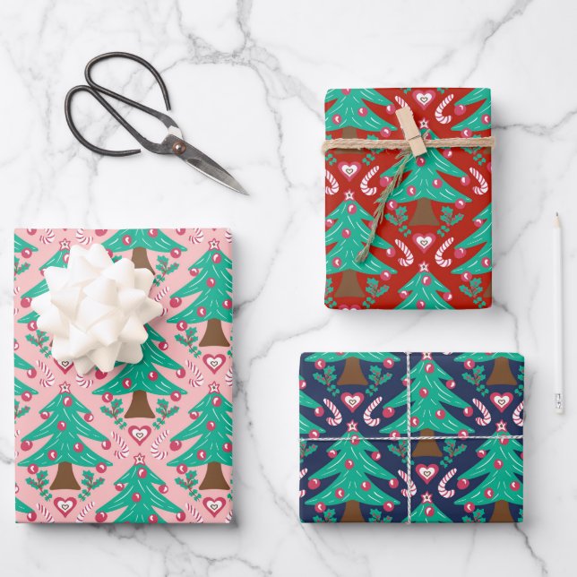 Feuille De Papier Cadeau Arbres de Noël, coeurs et bonbons rouge rose bleu (Recto)