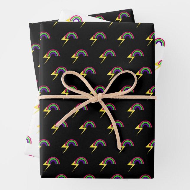 Feuille De Papier Cadeau Arcs-en-ciel et foudre (En situation)