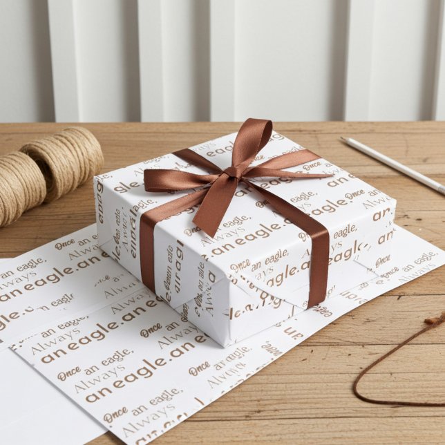 Feuille De Papier Cadeau Autrefois aigle, toujours aigle. Brun et blanc (Créateur téléchargé)