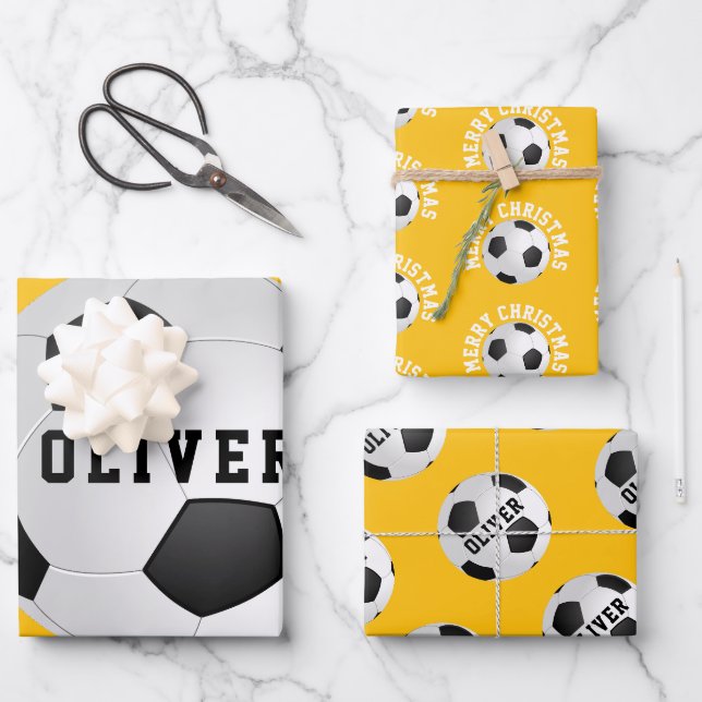 Feuille De Papier Cadeau Ballons de football Jaune Enfants Nom Noël (Recto)