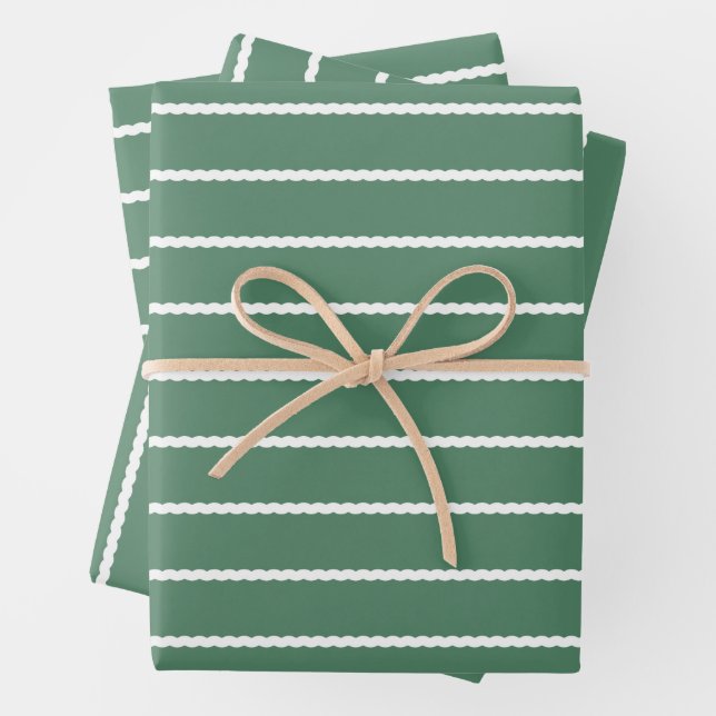 Feuille De Papier Cadeau Bande blanche verte en lignes pince Noël (En situation)