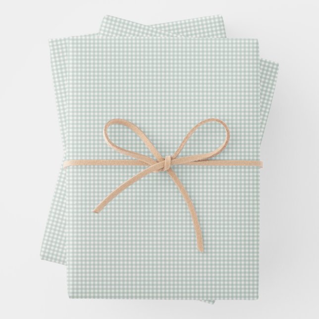 Feuille De Papier Cadeau Beau vert en vichy simples chèques classiques (En situation)