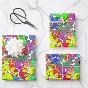 Feuille De Papier Cadeau Beaucoup D'Empreintes de pattes De Chiens Partout