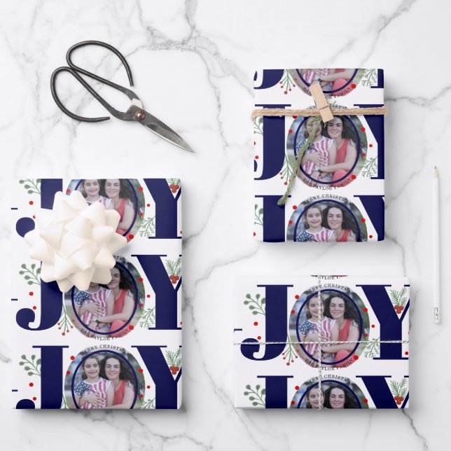 Feuille De Papier Cadeau Bleu de la Marine Joie avec baies Noël photo (Recto)