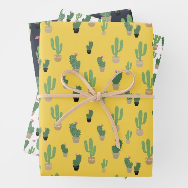 Feuille De Papier Cadeau Bleu Motif jaune Cactus mignon (En situation)