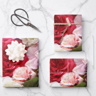 Feuille De Papier Cadeau Cadeau Floral Assez de Roses Roses et Rouges