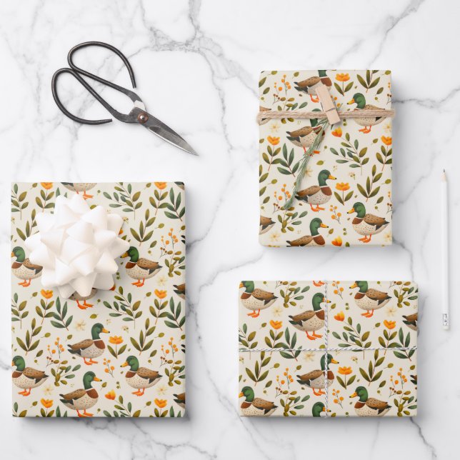 Feuille De Papier Cadeau Canards colverts dans un Motif forestier (Recto)