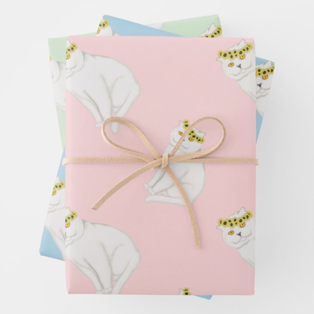 Feuille De Papier Cadeau Chats blancs et tournesols en gerbe (En situation)