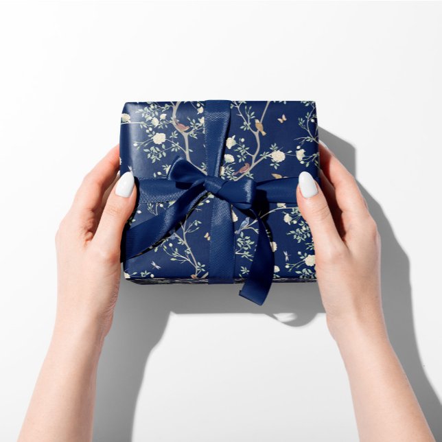 Feuille De Papier Cadeau Chinoiserie Camellia Garden Breeze bleu (camellia garden chinoiserie wrapping paper navy blue
)