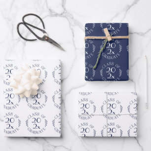 Feuille De Papier Cadeau Classe de 2024 Graduate Marine Blue White Typograp