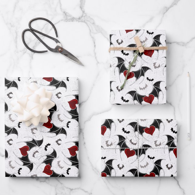 Feuille De Papier Cadeau Coeur d'Halloween avec ailes de chauve-souris noir (Recto)