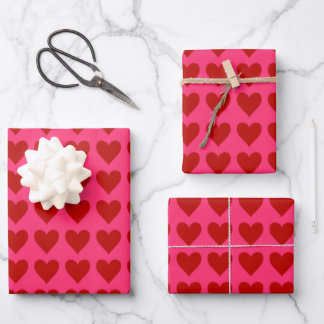 Feuille De Papier Cadeau Coeurs rouges en rose