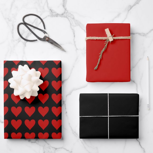 Feuille De Papier Cadeau Coeurs rouges sur noir avec solides (Recto)