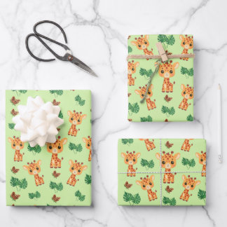 Feuille De Papier Cadeau Cute Giraffe en vert