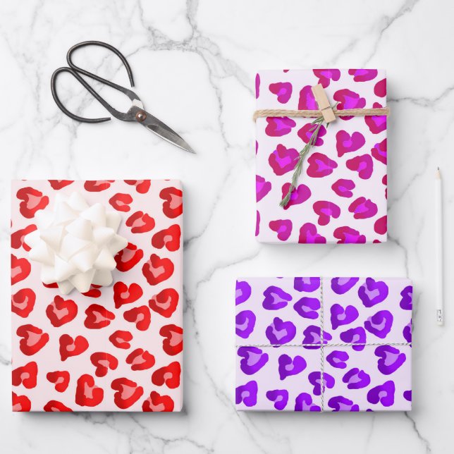 Feuille De Papier Cadeau Cute Leopard Hearts Motif Saint Valentin (Recto)