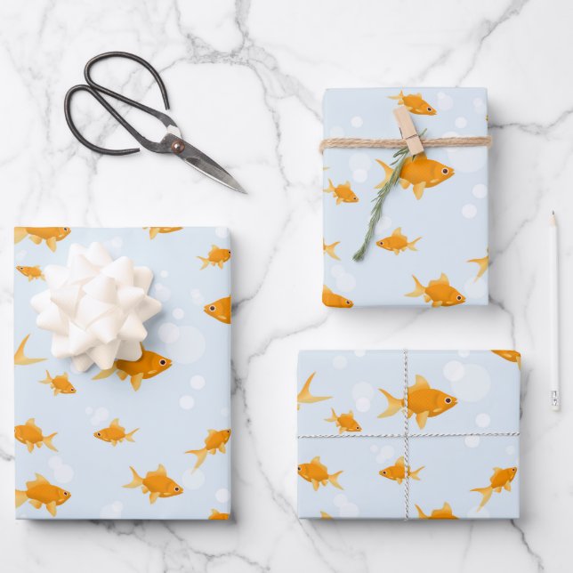Feuille De Papier Cadeau Cute poisson d'or nager dans l'eau (Recto)
