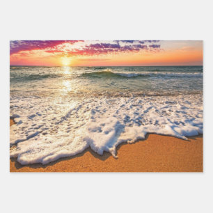 Feuille De Papier Cadeau Découpage du coucher de soleil sur la plage