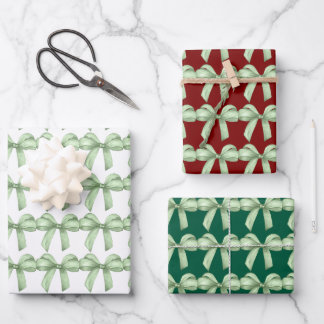 Feuille De Papier Cadeau Des arcs verts enveloppent du papier. Enveloppemen