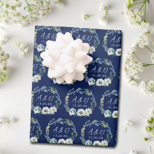 Feuille De Papier Cadeau Élégant Monogramme floral bleu marine Mariage d'hi