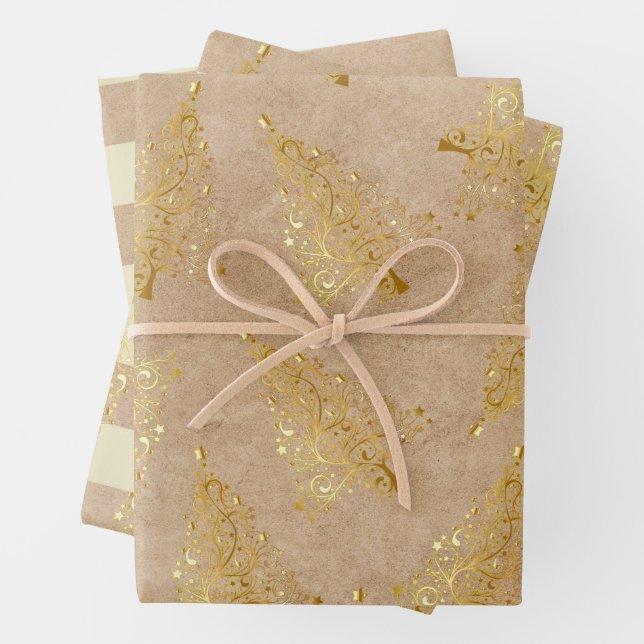 Feuille De Papier Cadeau Élégant motif de Noël en or (En situation)