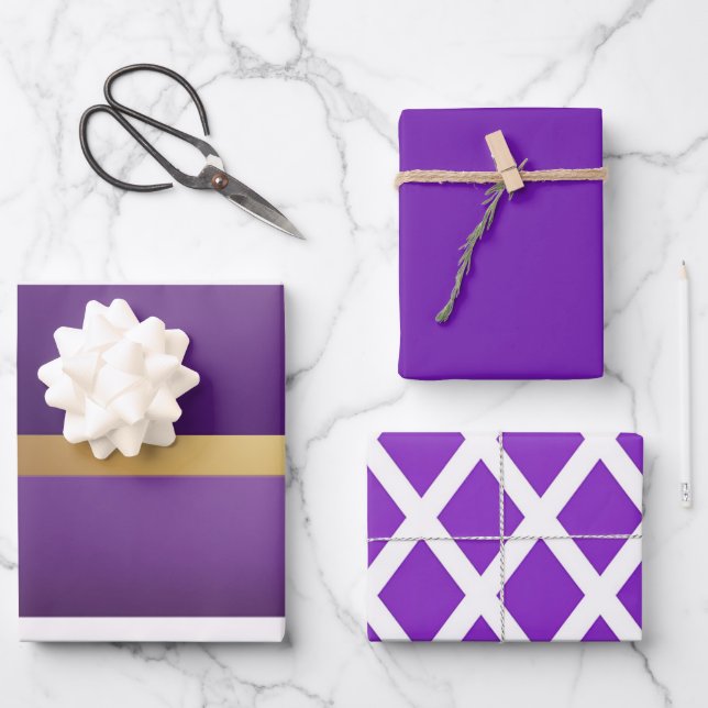 Feuille De Papier Cadeau Elégante finition satinée Royal violet et or (Recto)