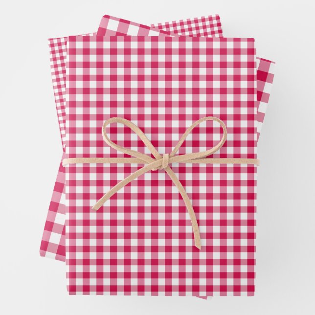 Feuille De Papier Cadeau En vichy framboise classique (En situation)