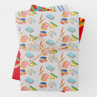 Feuille De Papier Cadeau Enveloppes, stylos, crayons et vêtements scolaires