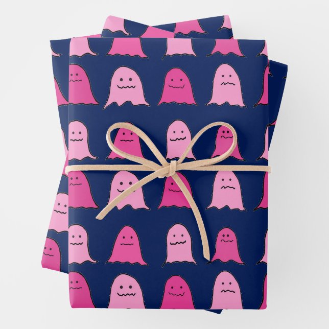 Feuille De Papier Cadeau Fantômes d'Halloween rose sur bleu foncé (En situation)