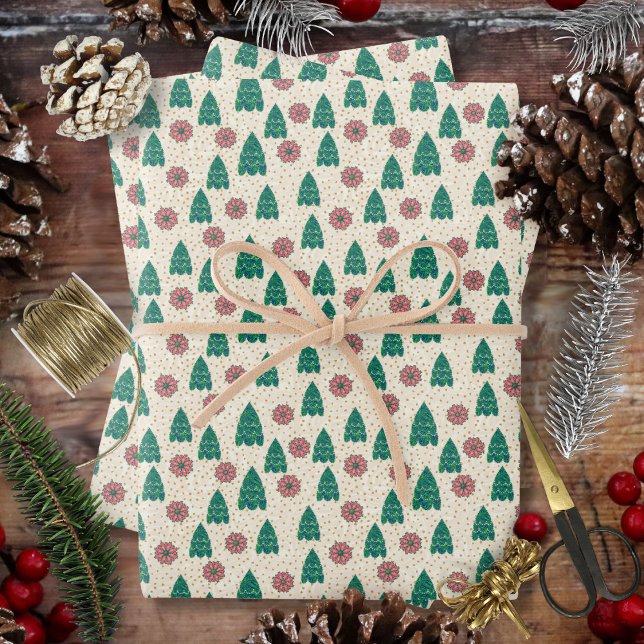 Feuille De Papier Cadeau Faux de Noël Patchwork Arbres et Poinsettias (Christmas Faux Patchwork Trees and Poinsettias Wrapping Paper Sheets by Leapfroglisics Shop)