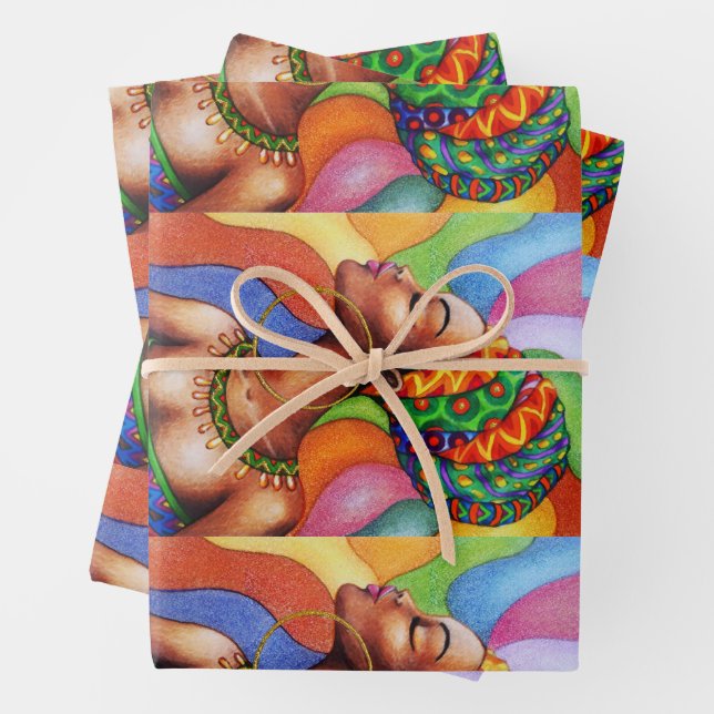 Feuille De Papier Cadeau Femme africaine avec cire tissu traditionnel (En situation)