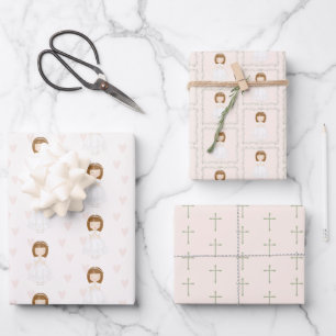 Feuille De Papier Cadeau Fille Communion priant