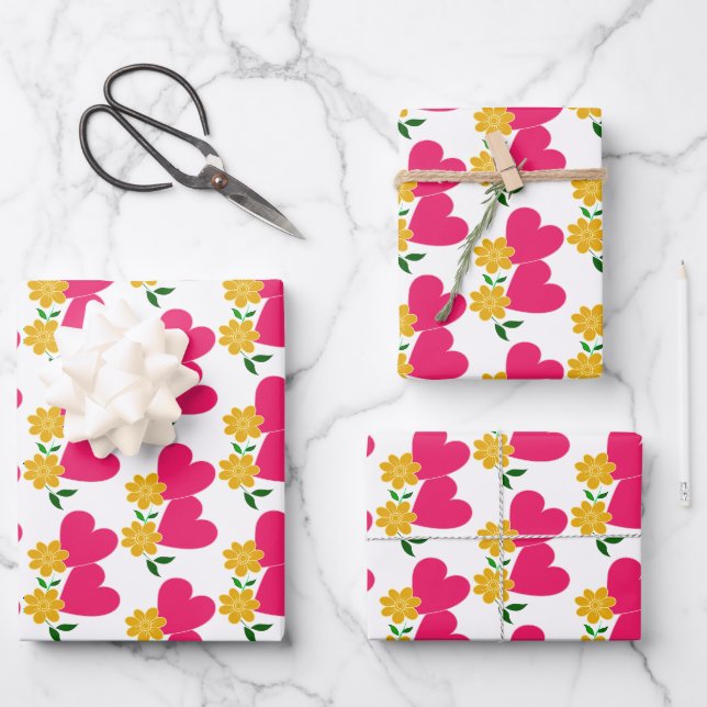 Feuille De Papier Cadeau Fleurs jaunes et Coeurs roses (Recto)