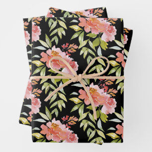 Feuille De Papier Cadeau Floral verdoyant sur noir