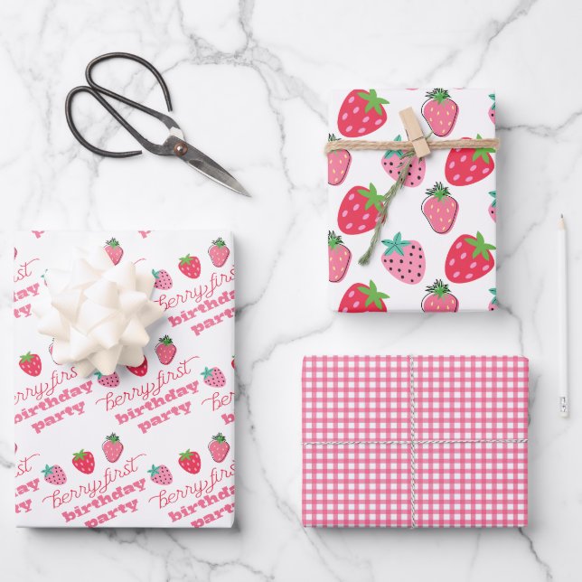 Feuille De Papier Cadeau Fraises Berry Premier anniversaire fête rose | Rou (Recto)