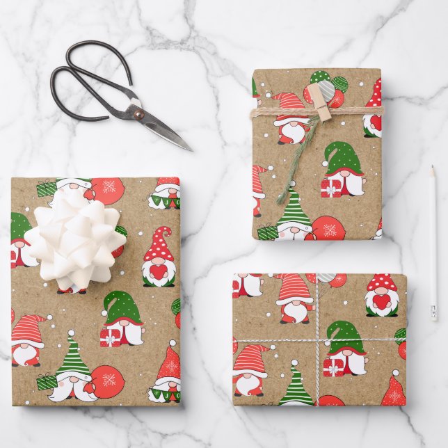 Feuille De Papier Cadeau Gnome motif Noël (Recto)