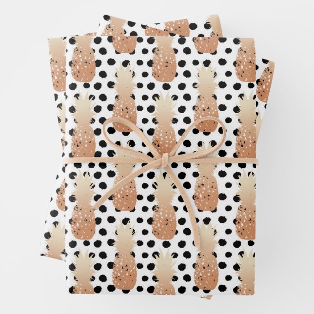 Feuille De Papier Cadeau Golden Pineapples Pattern Tropical  (En situation)