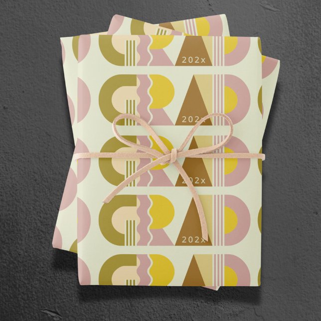 Feuille De Papier Cadeau Graduation class of 2026 retro (Créateur téléchargé)