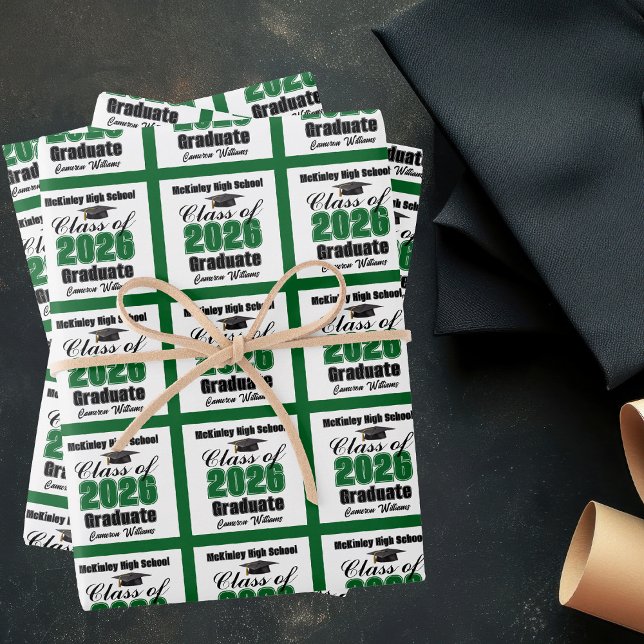 Feuille De Papier Cadeau Green Class of 2026 Customized Graduation (Créateur téléchargé)
