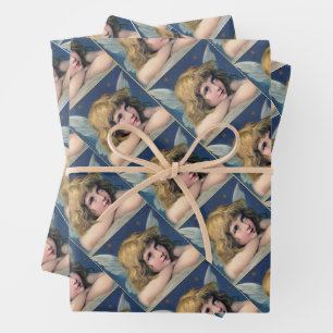Feuille De Papier Cadeau Heavenly angel daydreaming on a cloud in the sky