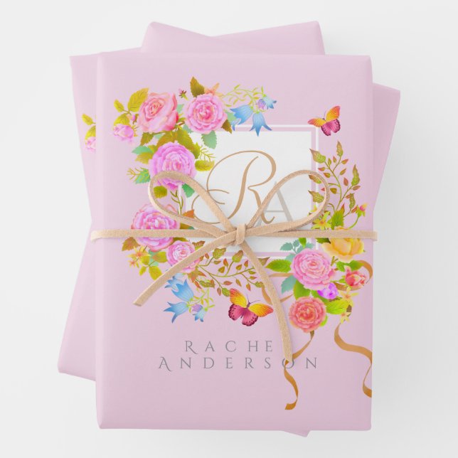 Feuille De Papier Cadeau Jardin fleuri romantique monogramme rose (En situation)