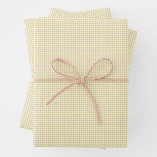 Feuille De Papier Cadeau Jaune en vichy mignon classique simple plaid (En situation)