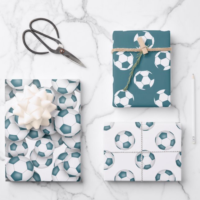 Feuille De Papier Cadeau jeu de cadeaux d'anniversaire sport turquoise foot (Recto)