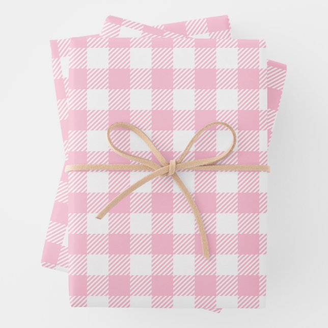 Feuille De Papier Cadeau Joli Buffle rose Et Blanc Pastel Plaid (En situation)