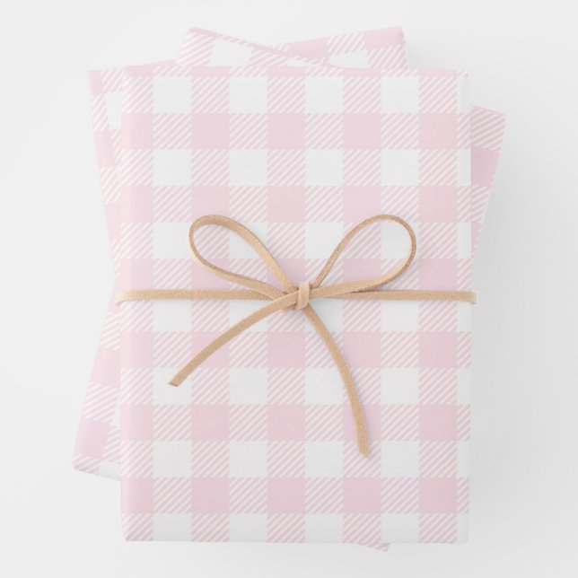 Feuille De Papier Cadeau Joli Lait De Fraise Pink Buffalo Plaid (En situation)