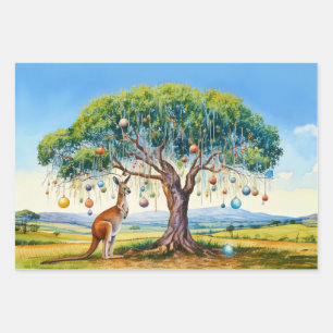 Feuille De Papier Cadeau Kangaroo sous le gumtree avec les baubles de Noël