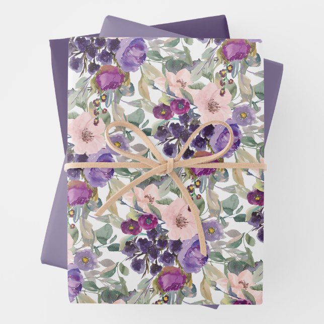Feuille De Papier Cadeau Liquide floral rose pourpre (En situation)