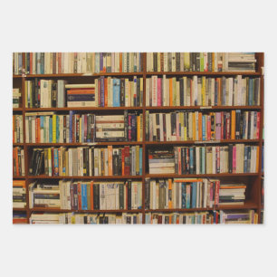 Feuille De Papier Cadeau Livres dans un motif de bibliothèque Enveloppement