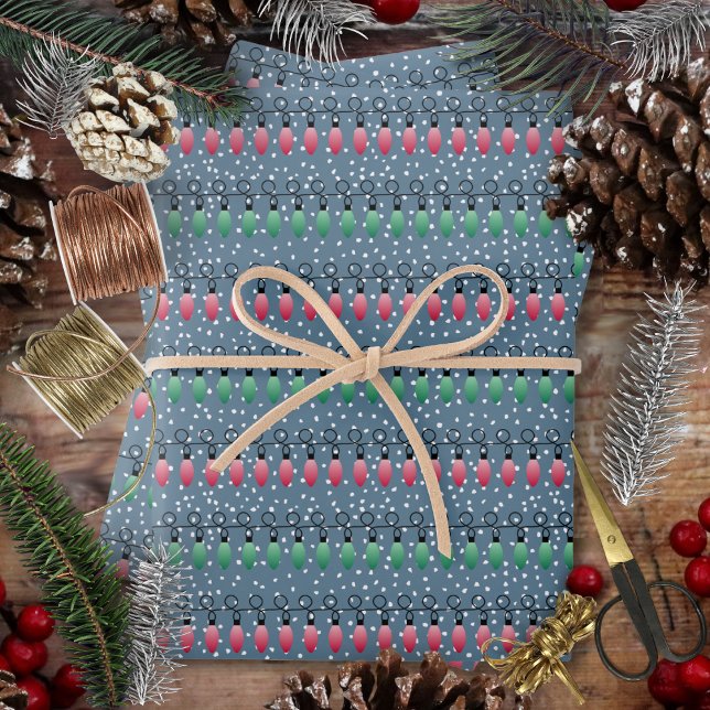 Feuille De Papier Cadeau Lumières de Noël-Rouge Neige verte de nuit (Christmas Lights-Red Green-Night Snow Wrapping Paper Sheets by Leapfroglisics Shop)