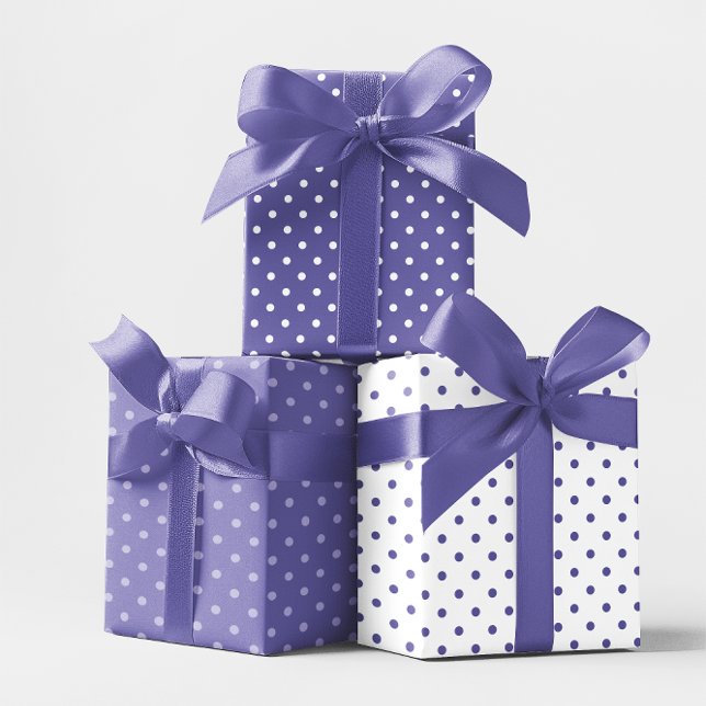 Feuille De Papier Cadeau Mélange de points Polka blanc et périphérique (White and Periwinkle Polka Dot Mix Wrapping Paper Sheets)