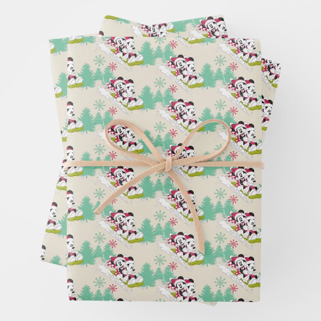 Feuille De Papier Cadeau Mickey et Minnie classiques | Neige (En situation)